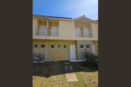 Casa de condomínio à venda com 110m², 3 quartos e 2 vagas Casa de condomínio à venda com 110m², 3 quartos e 2 vagasFachada