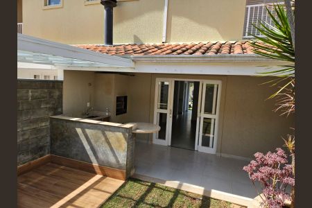 Casa de condomínio à venda com 110m², 3 quartos e 2 vagas