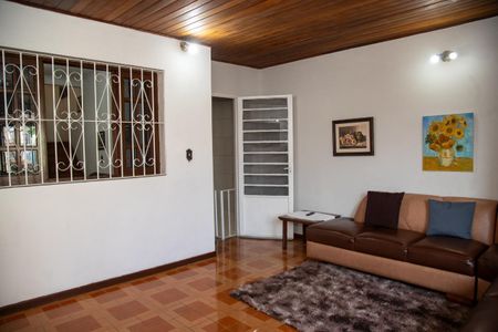 Foto 04 de casa à venda com 3 quartos, 150m² em Jardim Aeroporto, São Paulo