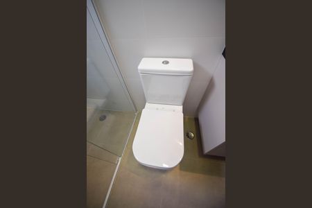 Casa de condomínio para alugar com 61m², 2 quartos e sem vaga Casa de condomínio para alugar com 61m², 2 quartos e sem vagaBanheiro