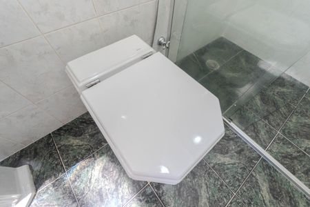Apartamento à venda com 105m², 3 quartos e 1 vaga Apartamento à venda com 105m², 3 quartos e 1 vagaBanheiro da Suíte