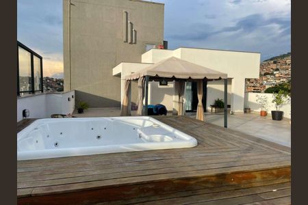 Apartamento à venda com 590m², 4 quartos e 4 vagasFoto 03