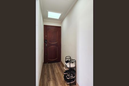 Apartamento à venda com 60m², 2 quartos e 1 vaga Apartamento à venda com 60m², 2 quartos e 1 vagaCorredor