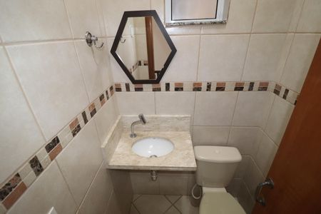 Casa à venda com 152m², 4 quartos e 2 vagasLavabo 1