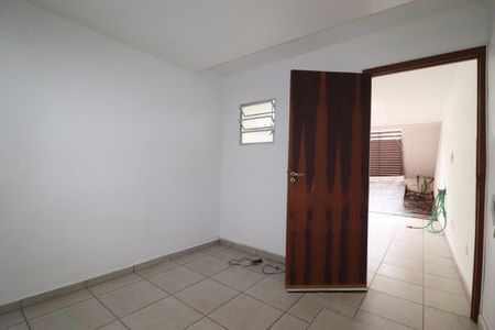Casa à venda com 152m², 4 quartos e 2 vagasQuarto 3