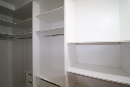 Casa à venda com 152m², 4 quartos e 2 vagasCloset Suíte 