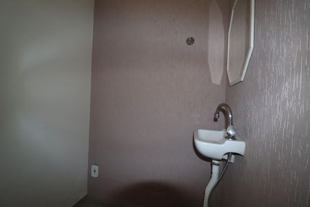 Casa à venda com 152m², 4 quartos e 2 vagasLavabo 2