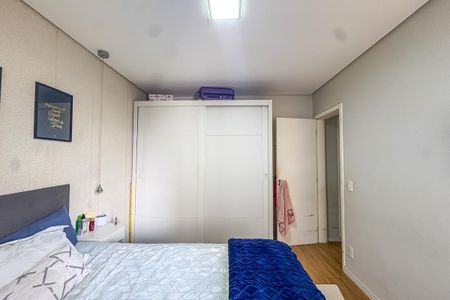 Apartamento à venda com 74m², 2 quartos e 1 vaga Apartamento à venda com 74m², 2 quartos e 1 vagaSuíte