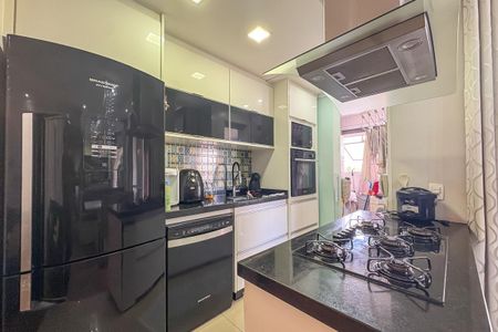 Apartamento à venda com 74m², 2 quartos e 1 vaga Apartamento à venda com 74m², 2 quartos e 1 vagaCozinha