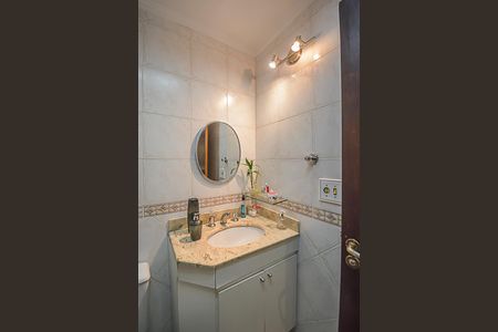 Apartamento à venda com 170m², 3 quartos e 2 vagas Apartamento à venda com 170m², 3 quartos e 2 vagasBanheiro
