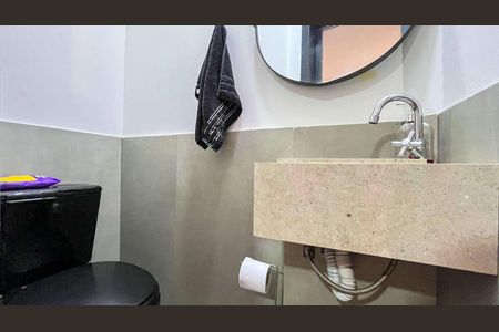 Casa à venda com 100m², 2 quartos e 2 vagas