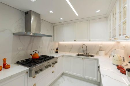 Apartamento à venda com 162m², 3 quartos e 4 vagas Apartamento à venda com 162m², 3 quartos e 4 vagasCozinha