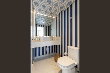 Apartamento à venda com 162m², 3 quartos e 4 vagas Apartamento à venda com 162m², 3 quartos e 4 vagasLavabo