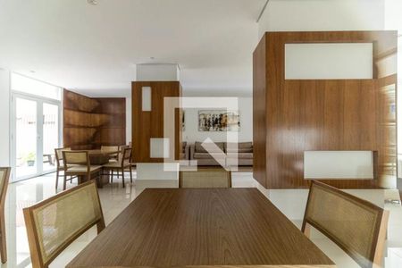 Apartamento à venda com 162m², 3 quartos e 4 vagas Apartamento à venda com 162m², 3 quartos e 4 vagasÁrea comum - Salão de festas