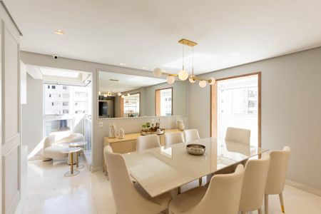 Apartamento à venda com 162m², 3 quartos e 4 vagas Apartamento à venda com 162m², 3 quartos e 4 vagasSala