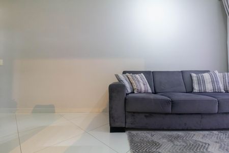 Apartamento à venda com 57m², 3 quartos e 1 vaga Apartamento à venda com 57m², 3 quartos e 1 vagaSala
