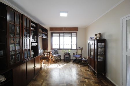 Sala de casa à venda com 4 quartos, 300m² em Três Figueiras, Porto Alegre