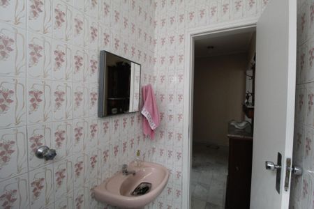 Casa à venda com 300m², 4 quartos e 2 vagasLavabo