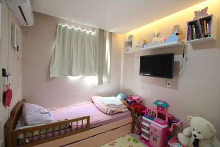 Quarto 1 de apartamento à venda com 2 quartos, 50m² em Taquara, Rio de Janeiro