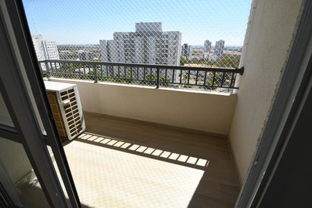 Sacada da Sala de apartamento para alugar com 3 quartos, 70m² em Fazenda Santa Cândida, Campinas