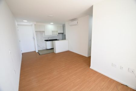 Sala de apartamento para alugar com 3 quartos, 70m² em Fazenda Santa Cândida, Campinas
