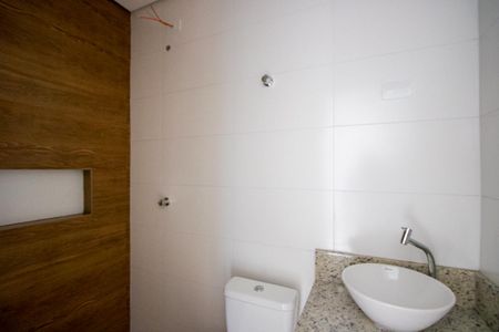 Apartamento à venda com 56m², 2 quartos e 1 vagaBanheiro Social