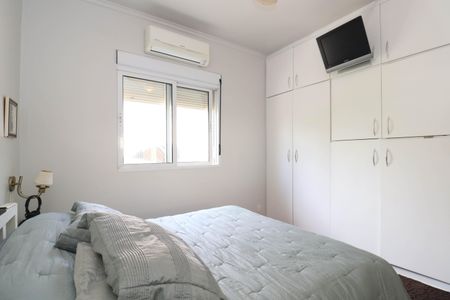 Casa à venda com 300m², 4 quartos e 5 vagas Casa à venda com 300m², 4 quartos e 5 vagasSuíte 1