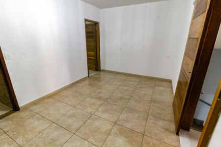 Sala de casa para alugar com 2 quartos, 81m² em Jardim Record, Taboão da Serra
