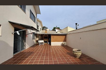 Casa à venda com 225m², 3 quartos e 2 vagas