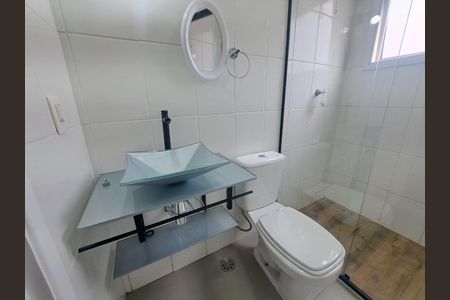 Banheiro Social de apartamento para alugar com 2 quartos, 50m² em Vila Osasco, Osasco