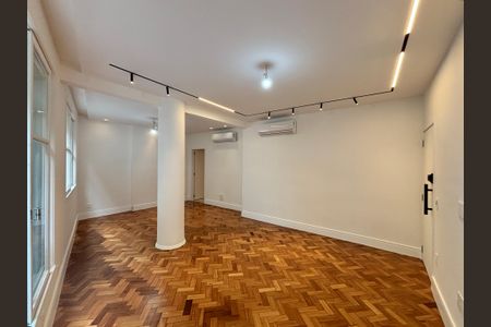 Apartamento à venda com 120m², 3 quartos e 1 vagaSala