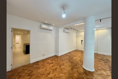Sala de apartamento à venda com 3 quartos, 120m² em Copacabana, Rio de Janeiro