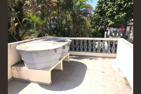 Casa à venda com 135m², 2 quartos e 1 vaga