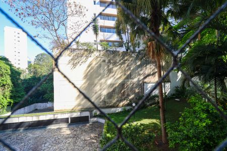 Apartamento à venda com 340m², 4 quartos e 5 vagas Apartamento à venda com 340m², 4 quartos e 5 vagasVista da Suíte 2