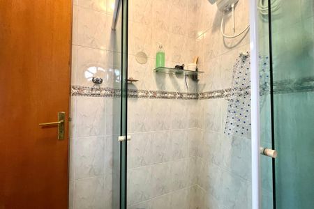 Casa à venda com 107m², 3 quartos e 2 vagas Casa à venda com 107m², 3 quartos e 2 vagasBanheiro da Suíte