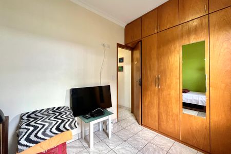 Casa à venda com 107m², 3 quartos e 2 vagas Casa à venda com 107m², 3 quartos e 2 vagasQuarto