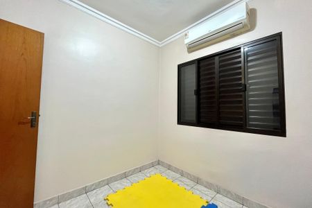 Casa à venda com 107m², 3 quartos e 2 vagas Casa à venda com 107m², 3 quartos e 2 vagasQuarto 2