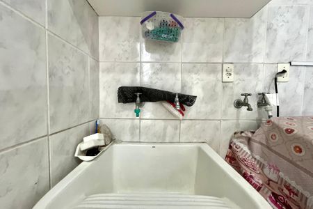 Casa à venda com 107m², 3 quartos e 2 vagas Casa à venda com 107m², 3 quartos e 2 vagasÁrea de Serviço