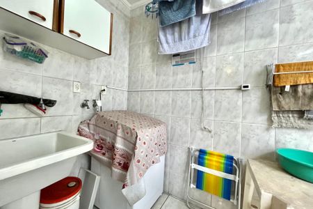 Casa à venda com 107m², 3 quartos e 2 vagas Casa à venda com 107m², 3 quartos e 2 vagasÁrea de Serviço