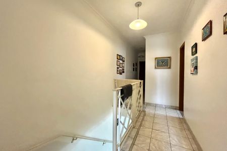Casa à venda com 107m², 3 quartos e 2 vagas Casa à venda com 107m², 3 quartos e 2 vagasCorredor