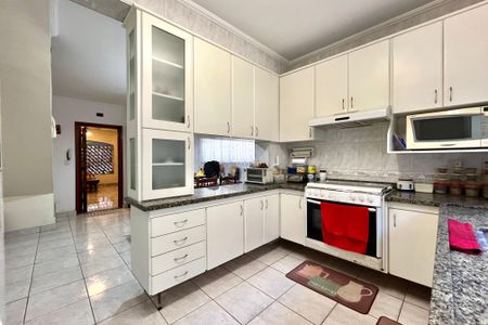 Casa à venda com 107m², 3 quartos e 2 vagas Casa à venda com 107m², 3 quartos e 2 vagasCozinha