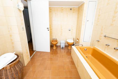 Apartamento para alugar com 385m², 3 quartos e 2 vagasBanheiro da Suíte 1