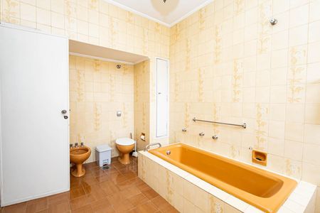 Apartamento para alugar com 385m², 3 quartos e 2 vagasBanheiro da Suíte 1