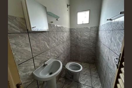 Casa para alugar com 61m², 2 quartos e sem vaga