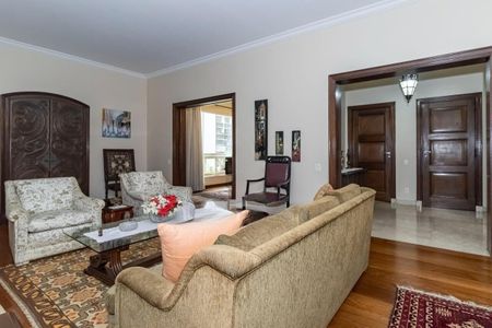 Apartamento à venda com 4 quartos, 307m² em Cerqueira César, São Paulo