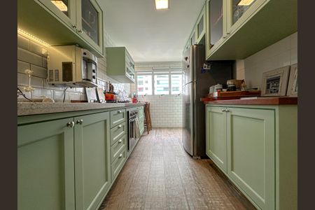 Apartamento à venda com 156m², 3 quartos e 2 vagasCozinha