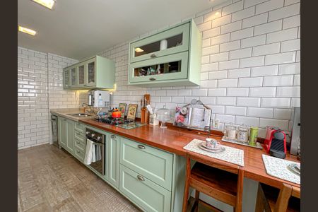 Apartamento à venda com 156m², 3 quartos e 2 vagasCozinha