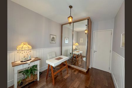 Apartamento à venda com 156m², 3 quartos e 2 vagasSuíte 2