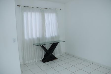 Sala de apartamento para alugar com 2 quartos, 49m² em Jardim Helena, Cotia