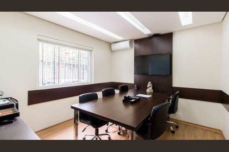 Casa à venda com 5 quartos, 200m² em Vila Mariana, São Paulo